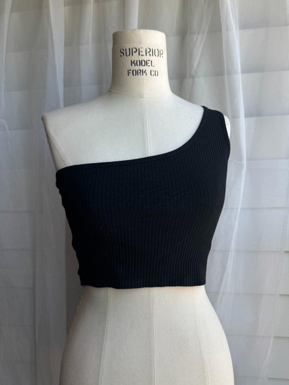 one strap ribbed crop top